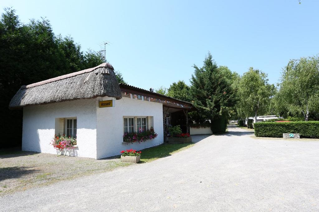 Camping La Chaumiere Heimsbrunn Exterior photo